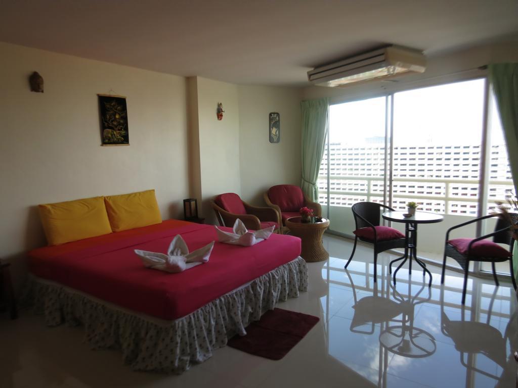 View Talay 1B Serviced Apartments パッタヤー 部屋 写真